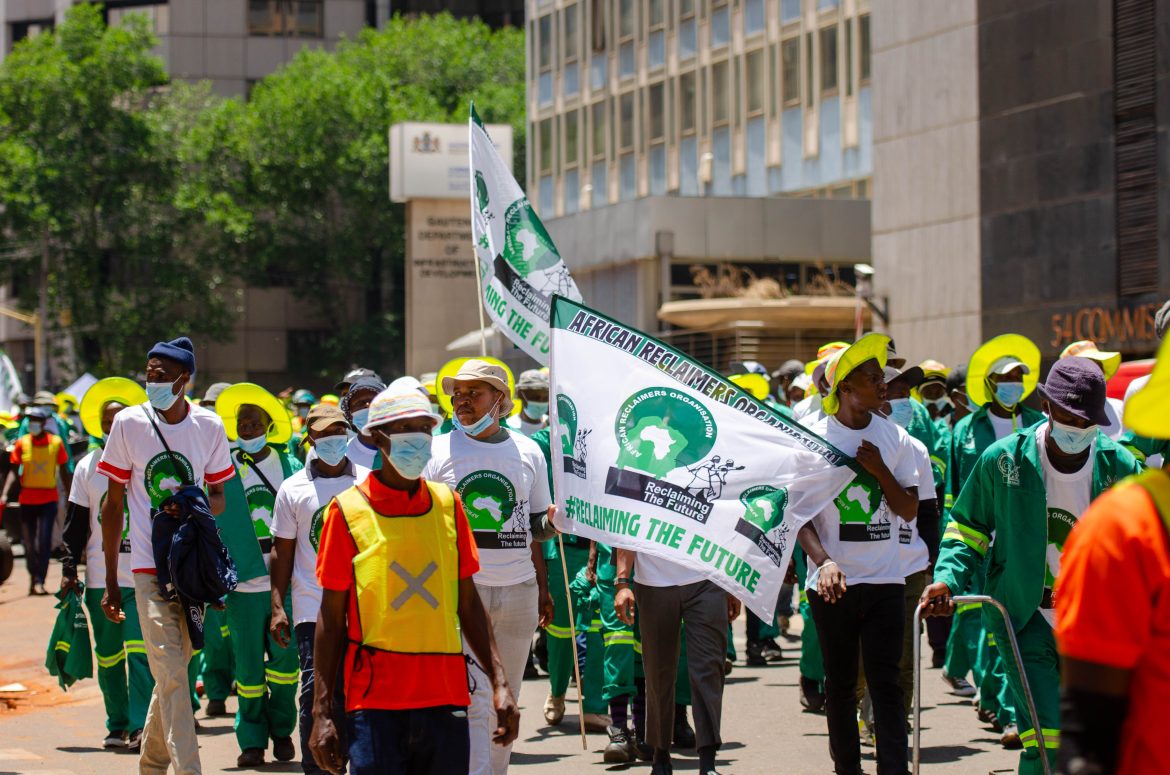 Waste managemetn Johannesburg faces a looming waste disaster as landfills near capacity by 2026. ARO demands urgent action from the city.