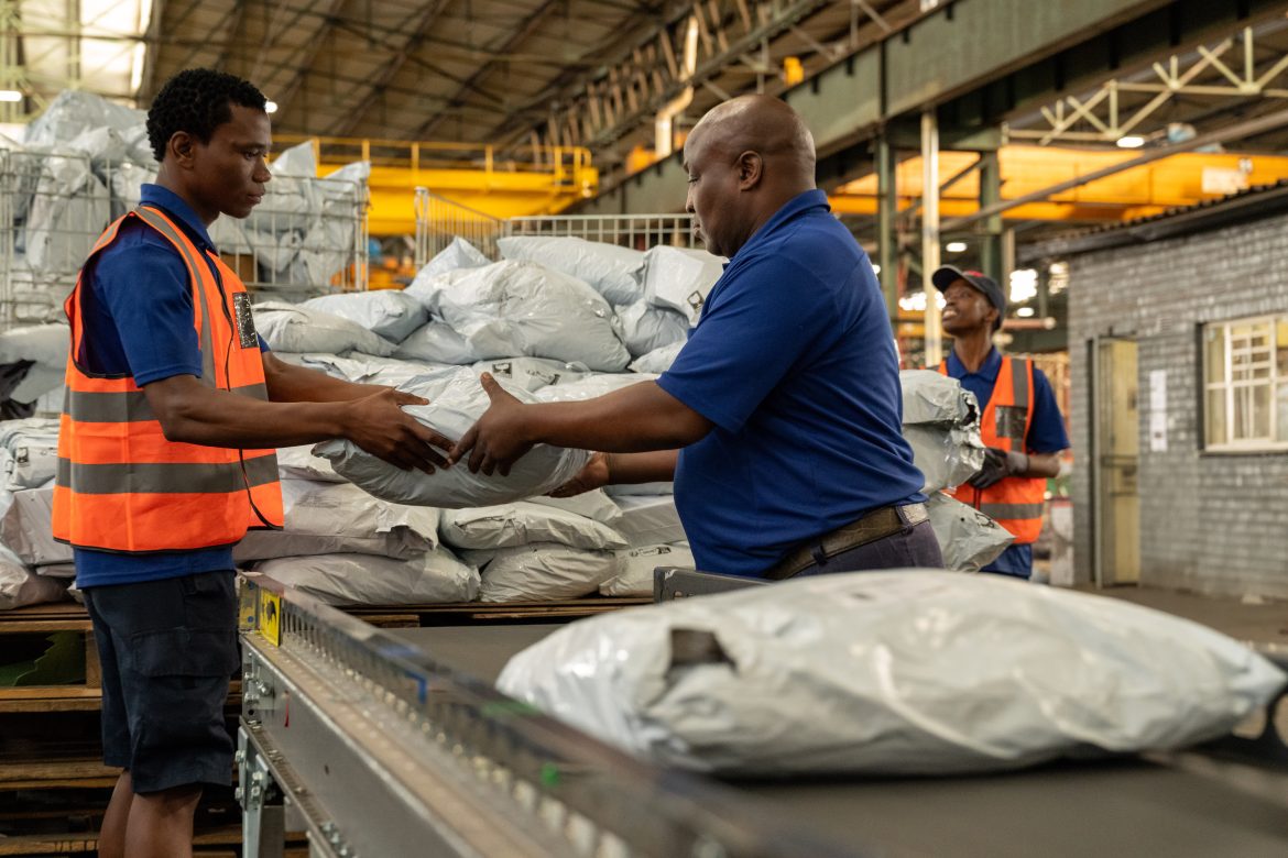 With rising courier costs squeezing margins, Fastway Couriers’ price freeze offers relief for South Africa’s SMEs and online retailers.